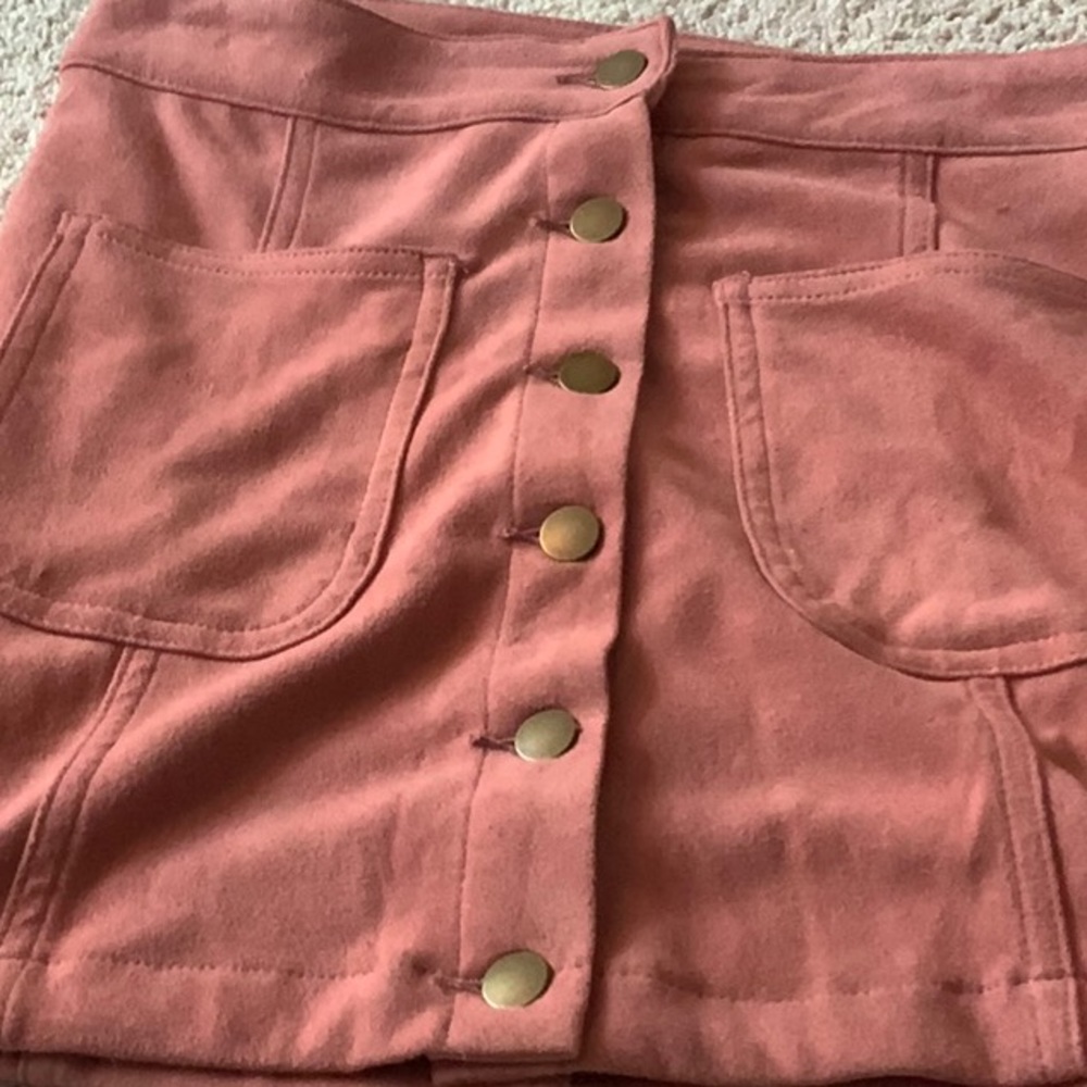 Soft pink skirt for fall and spring